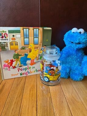 SESAME STREET BUNDLE - Book/CD, Cookie Monster Plush, Cookie Jar